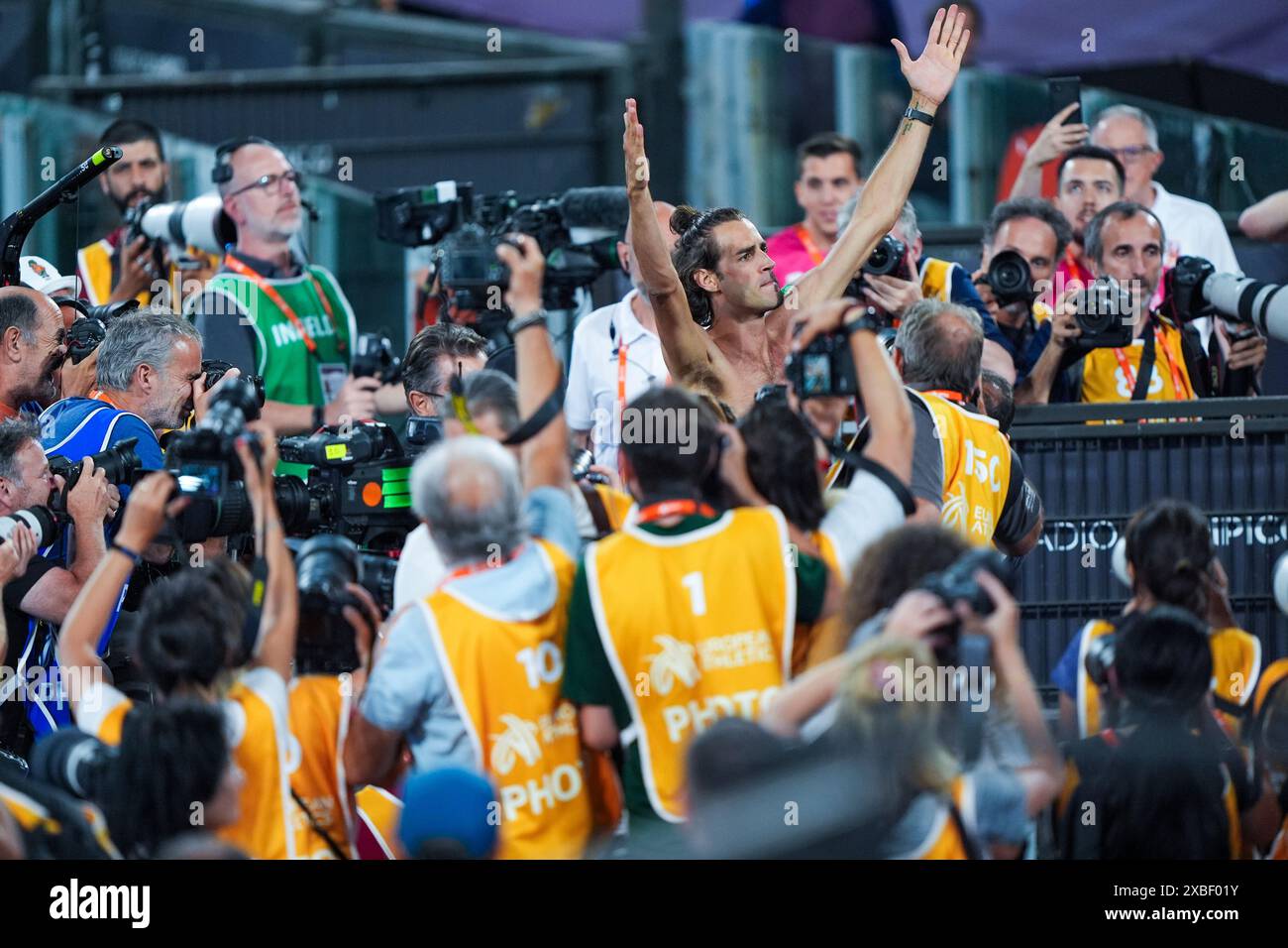 Roma, Italia 20240611. Gianmarco Tamberi nella finale di salto in alto ai Campionati europei di atletica leggera 2024 allo Stadio Olimpico di Roma. Foto: Lise Åserud / NTB Foto Stock