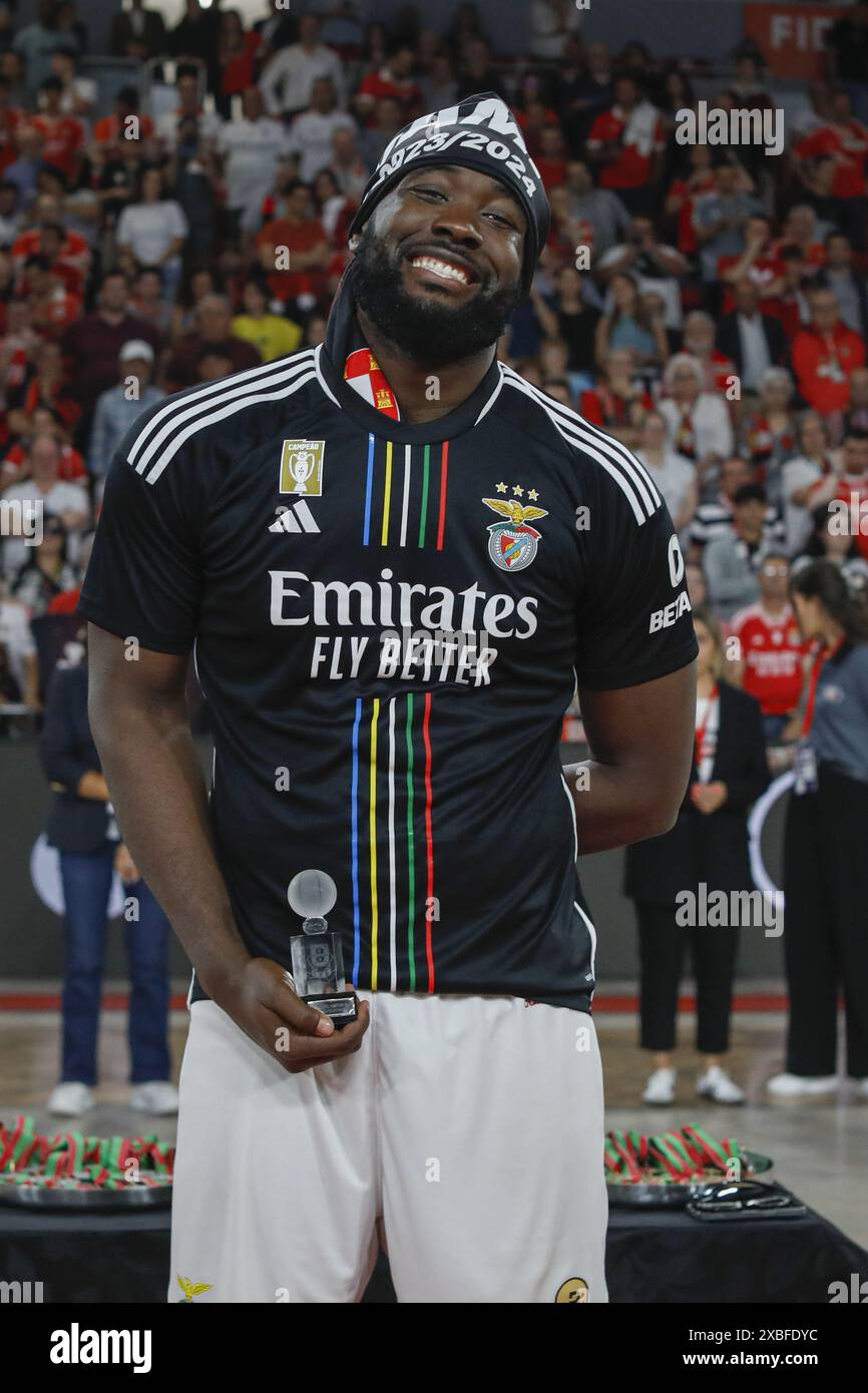Lisbona, 10/06/2024 - lo Sport Lisboa e Benfica sono stati incoronati 2023/24 campioni nazionali di basket questo pomeriggio dopo aver battuto il Futebol Clube do Porto al Pavilhão da Luz di Lisbona Foto Stock
