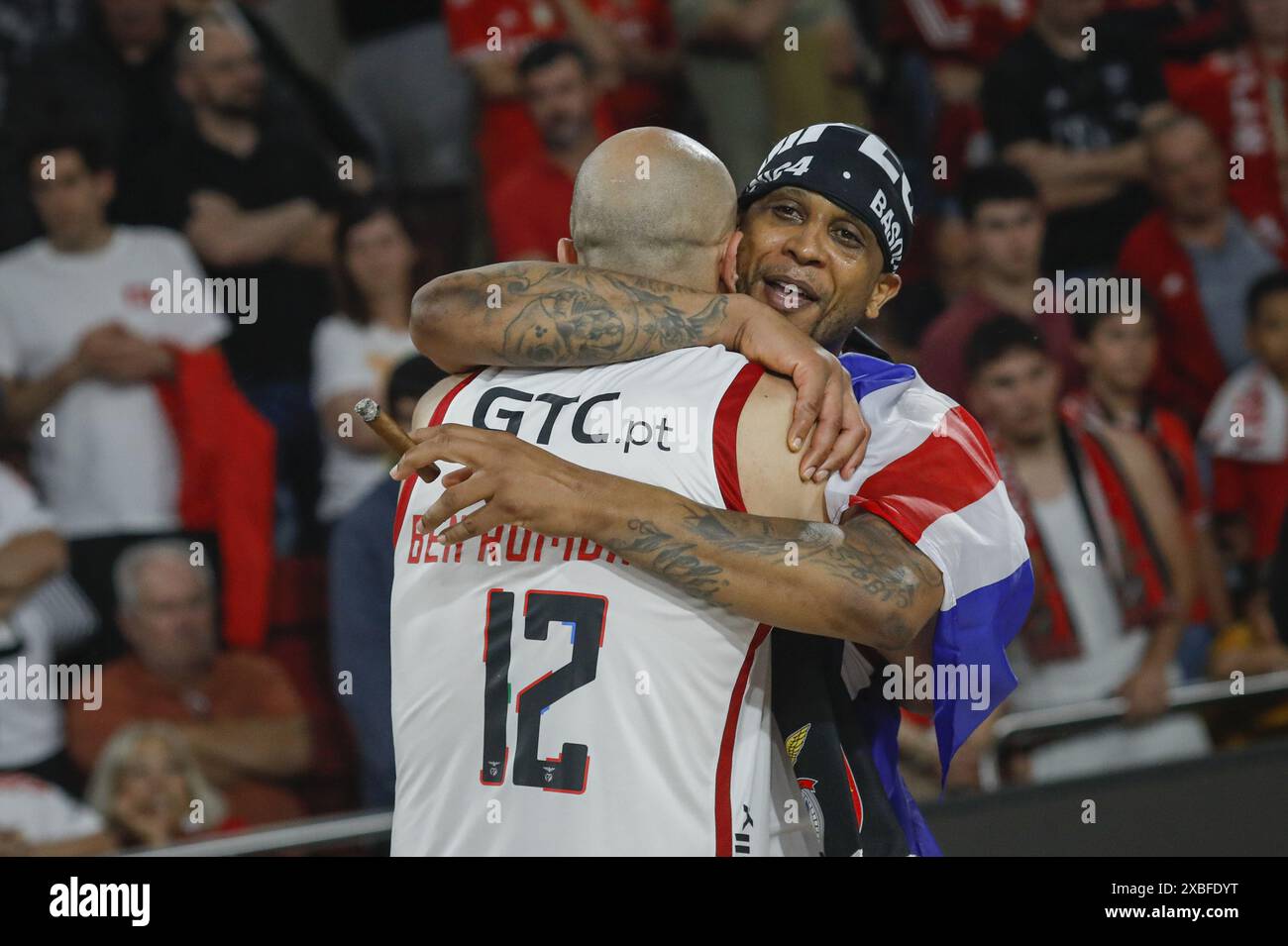 Lisbona, 10/06/2024 - lo Sport Lisboa e Benfica sono stati incoronati 2023/24 campioni nazionali di basket questo pomeriggio dopo aver battuto il Futebol Clube do Porto al Pavilhão da Luz di Lisbona Foto Stock