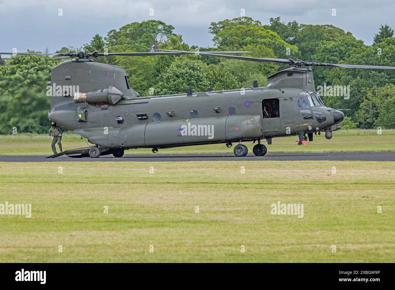 Chinook display Team Role Demo, RAF Cosford Airshow, Midlands, Regno Unito, 9 maggio 2024 Foto Stock