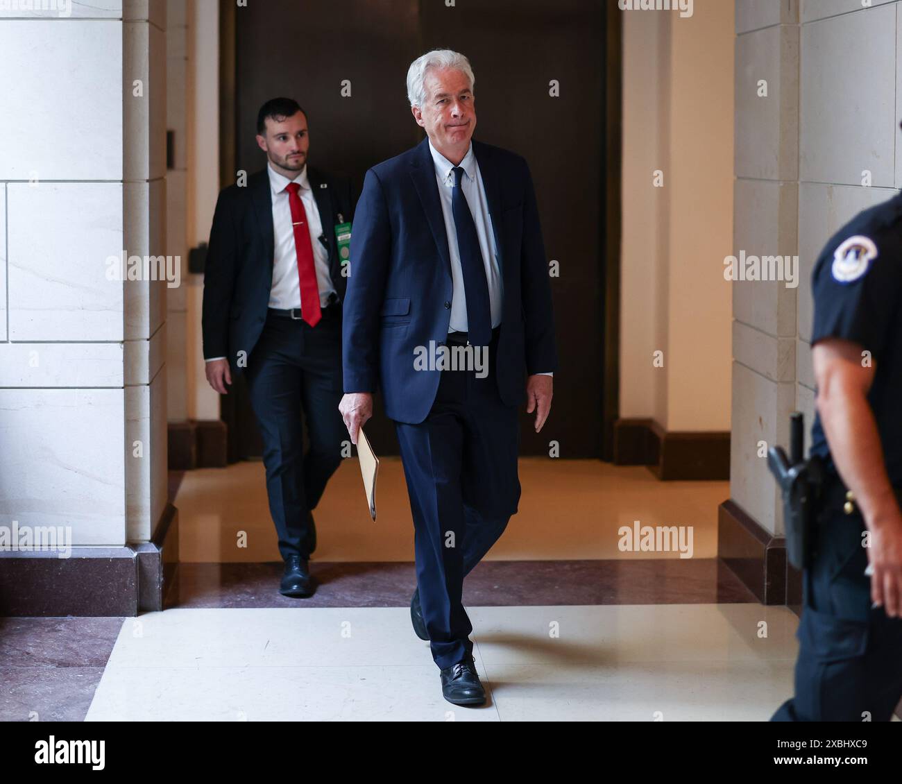 Washington, Stati Uniti. 12 giugno 2024. Il direttore della Central Intelligence Agency William J. Burns partecipa a un'audizione chiusa della sottocommissione sulla difesa condotta dal comitato per gli stanziamenti del Senato presso il Campidoglio degli Stati Uniti a Washington DC, mercoledì 12 giugno 2024. Foto di Jemal Countess/UPI credito: UPI/Alamy Live News Foto Stock