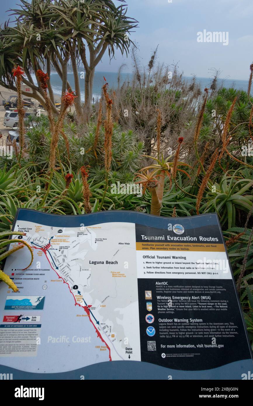 Mappa del percorso di evacuazione dello tsunami sulla costa Laguna Beach, California meridionale, USA Foto Stock