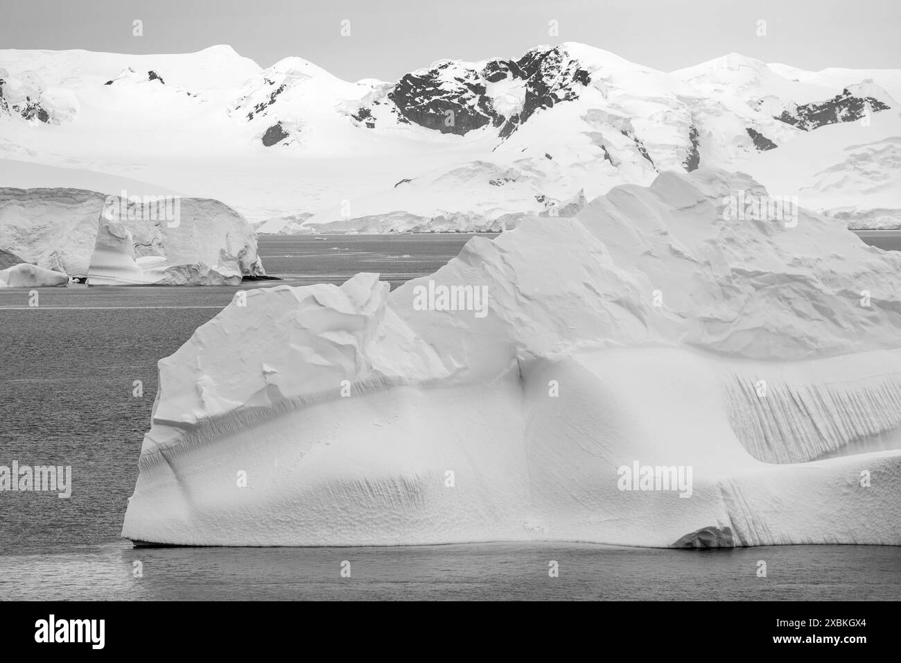 Iceberg, canale di Neumayer, arcipelago Palmer, Penisola Antartica, Antartide Foto Stock