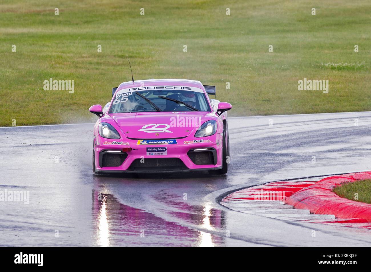 Caitlin Wood, Porsche Sprint Challenge Great Britian, Snetterton Circuit, Norwich, Norfolk, Regno Unito 26 maggio 2024 Foto Stock