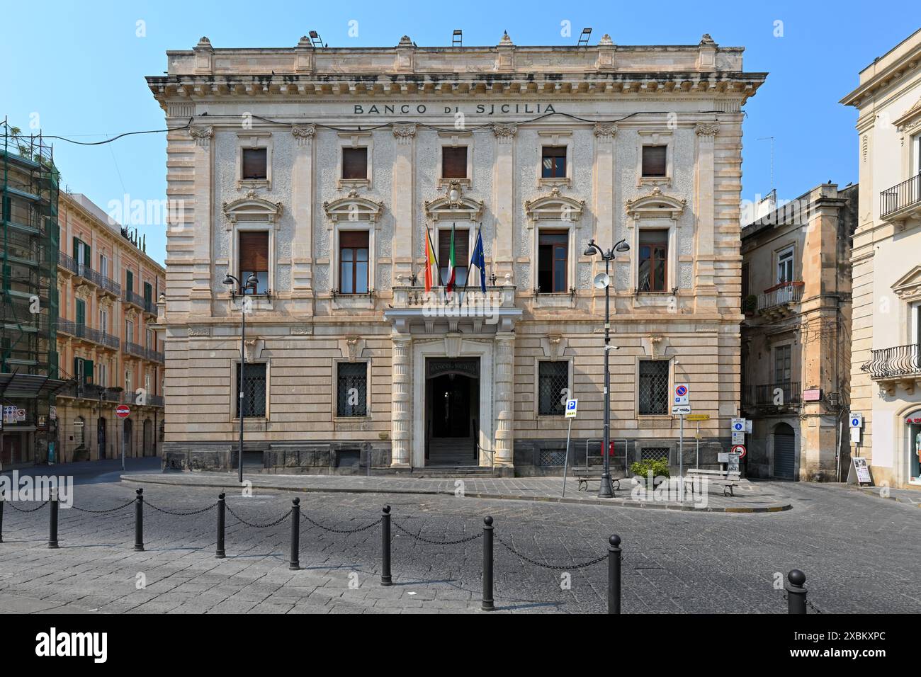 Siracusa, Italia - 24 agosto 2023: Banco di Sicilia in Piazza Archimede, isola di Ortigia, città di Siracusa, isola di Sicilia, Italia. Foto Stock