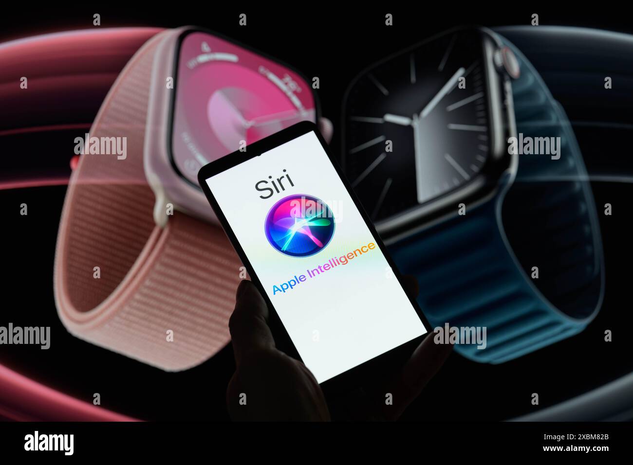 Bruxelles, Belgio. 12 giugno 2024. L'icona Apple Siri ai viene visualizzata su uno smartphone, in questa immagine. Presa a Bruxelles, Belgio. Il 12 giugno 2024. (Jonathan RAA/Sipa USA) *** esclusivamente per notizie editoriali *** credito: SIPA USA/Alamy Live News Foto Stock