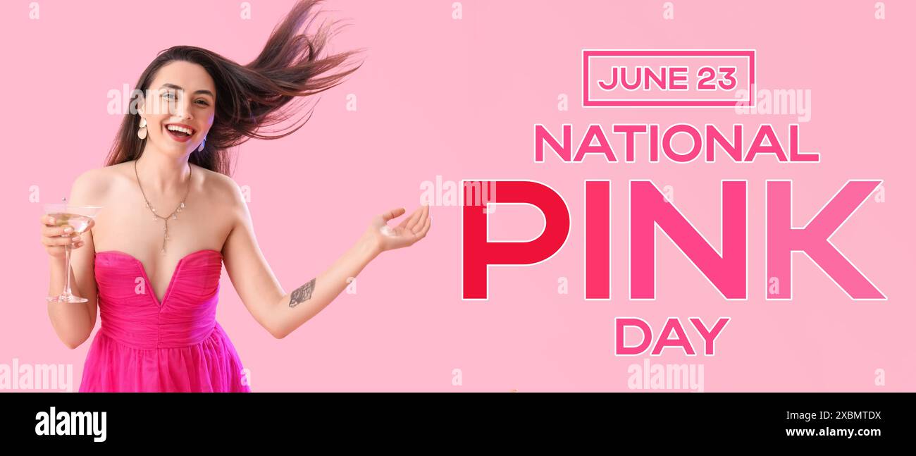 Banner per il National Pink Day con giovane donna felice con cocktail Foto Stock