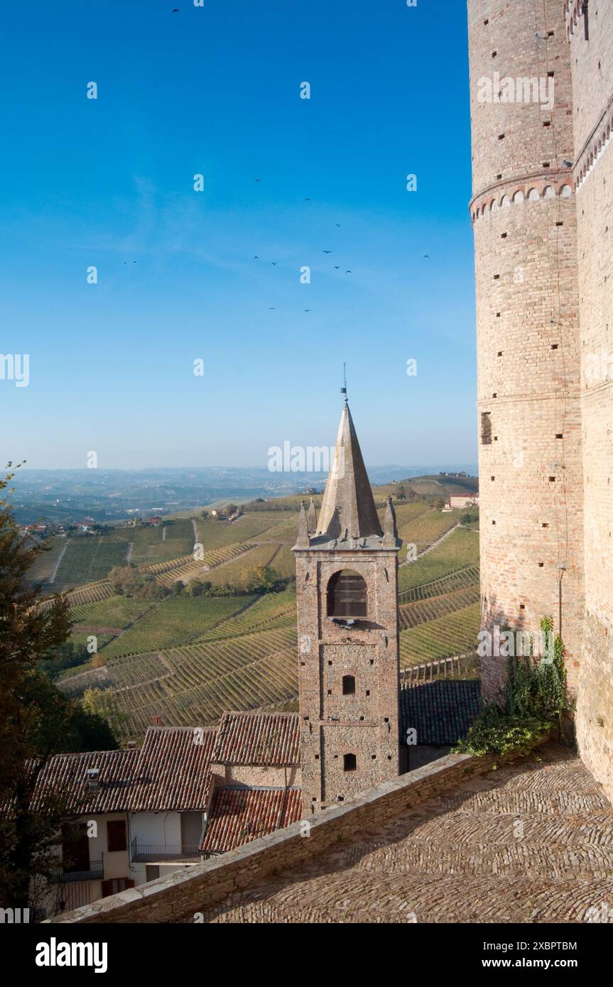 Italia, Piemonte, regione Langhe, Serralunga d'Alba Foto Stock