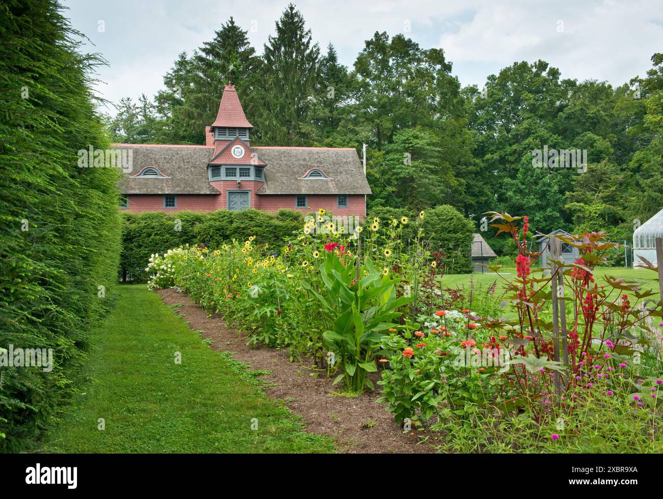 Edificio con scuderia di cavalli. Sede del sito storico nazionale Franklin D. Roosevelt. Springwood estate, Hyde Park, Stato di New York, Stati Uniti Foto Stock