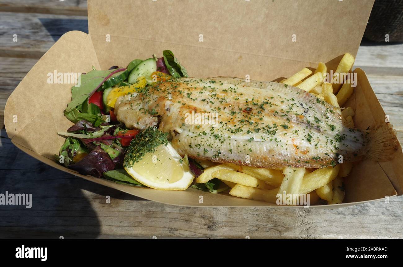 Piatto di fish and chips Suffolk England Foto Stock