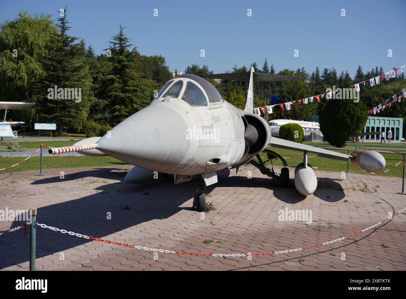ESKISEHIR, TURKIYE - 17 SETTEMBRE 2023: Turkish Air Force Lockheed F-104G Starfighter (7190) esposto al Vecihi Hurkus Aviation Park Foto Stock