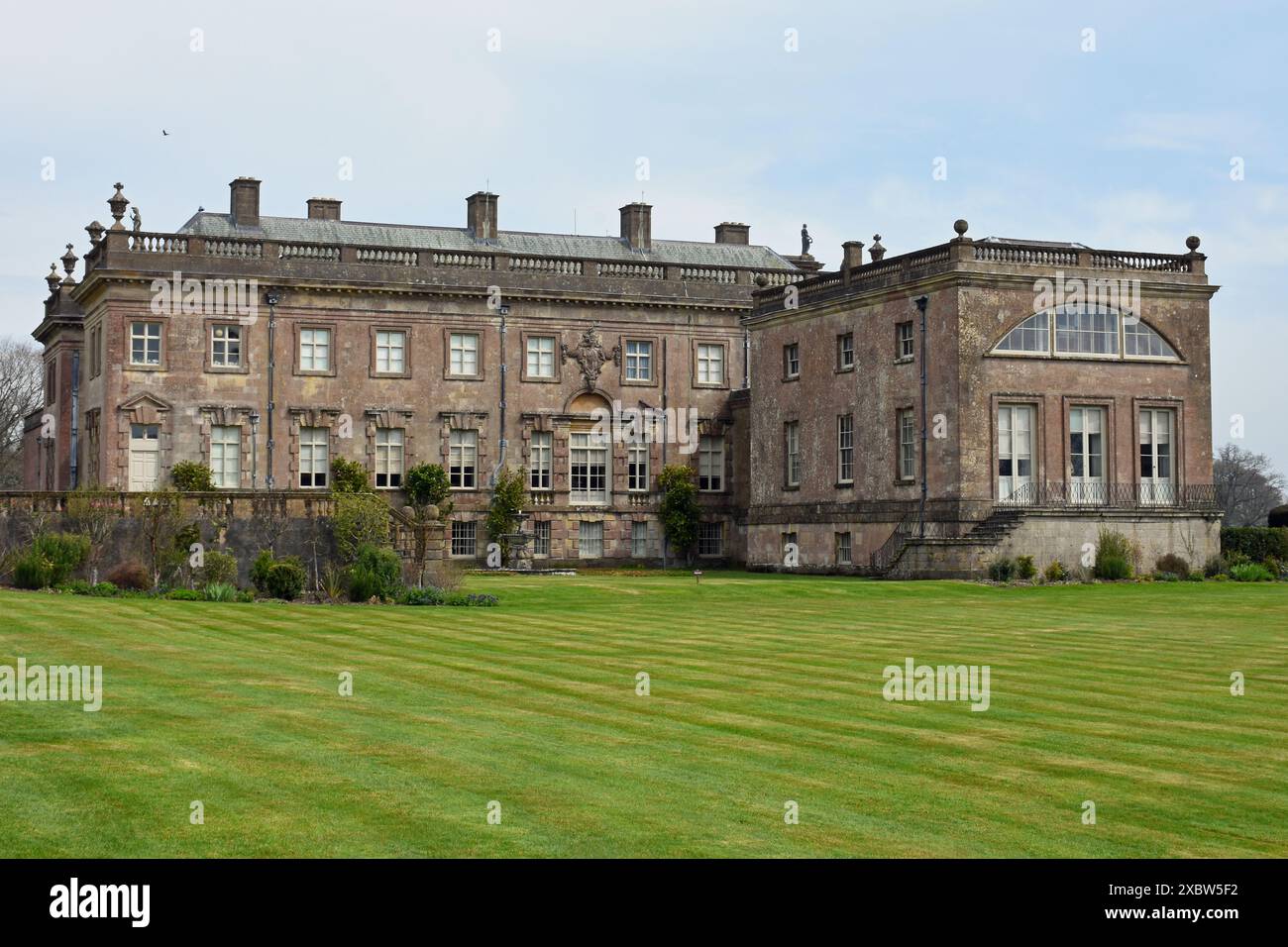 Stourhead House and Garden Lawn, Stourton, Warminster, Wiltshire, Inghilterra, REGNO UNITO Foto Stock