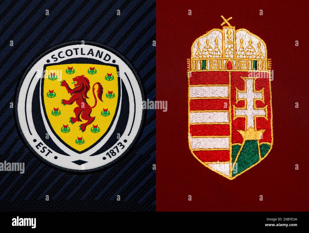 Primo piano dello stemma della nazionale di calcio sulla divisa Home. UEFA EURO 2024. Foto Stock