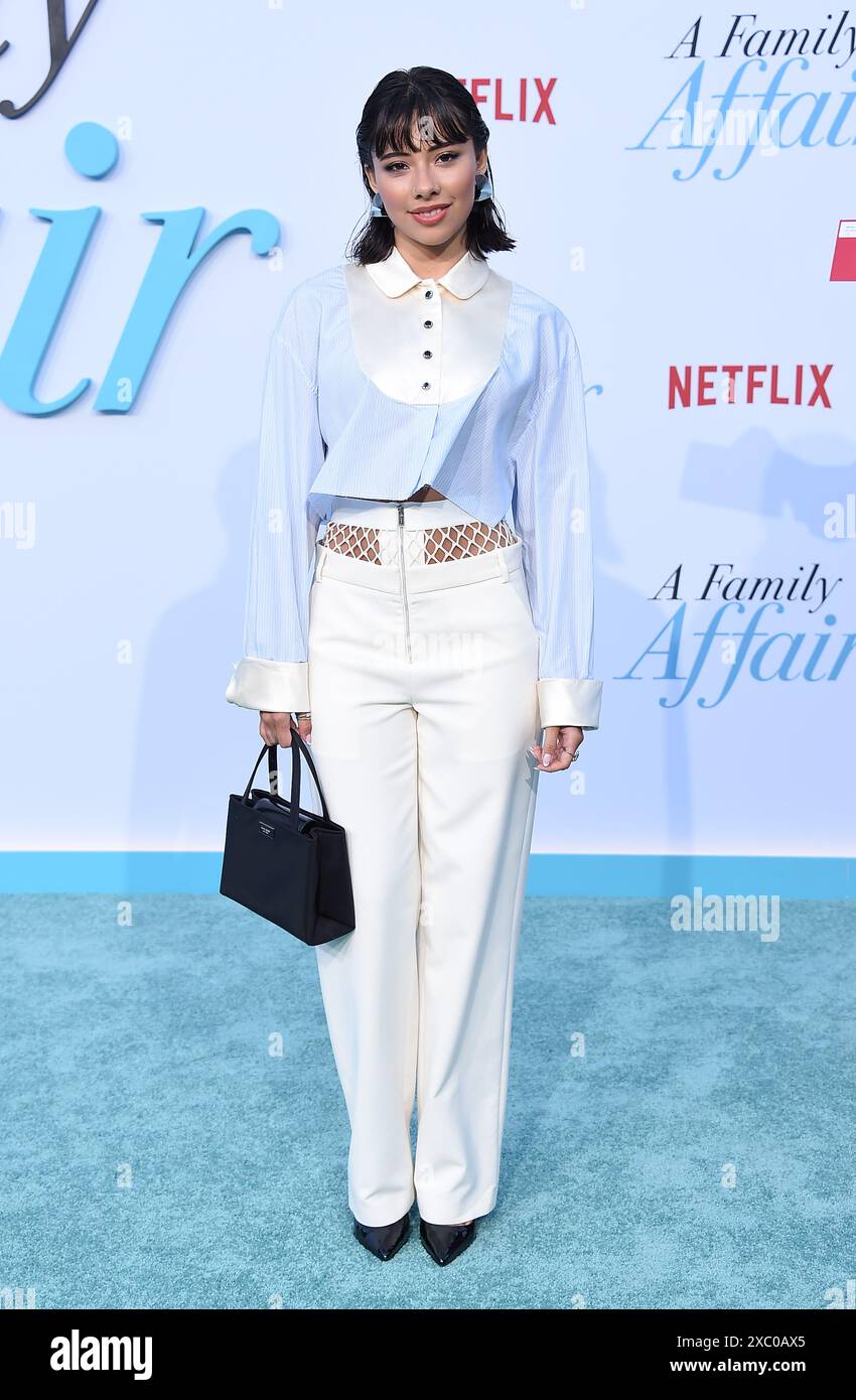 Hollywood, Stati Uniti. 13 giugno 2024. Xochitl Gomez arriva su Netflix "Family Credit: AFF/Alamy Live News Foto Stock