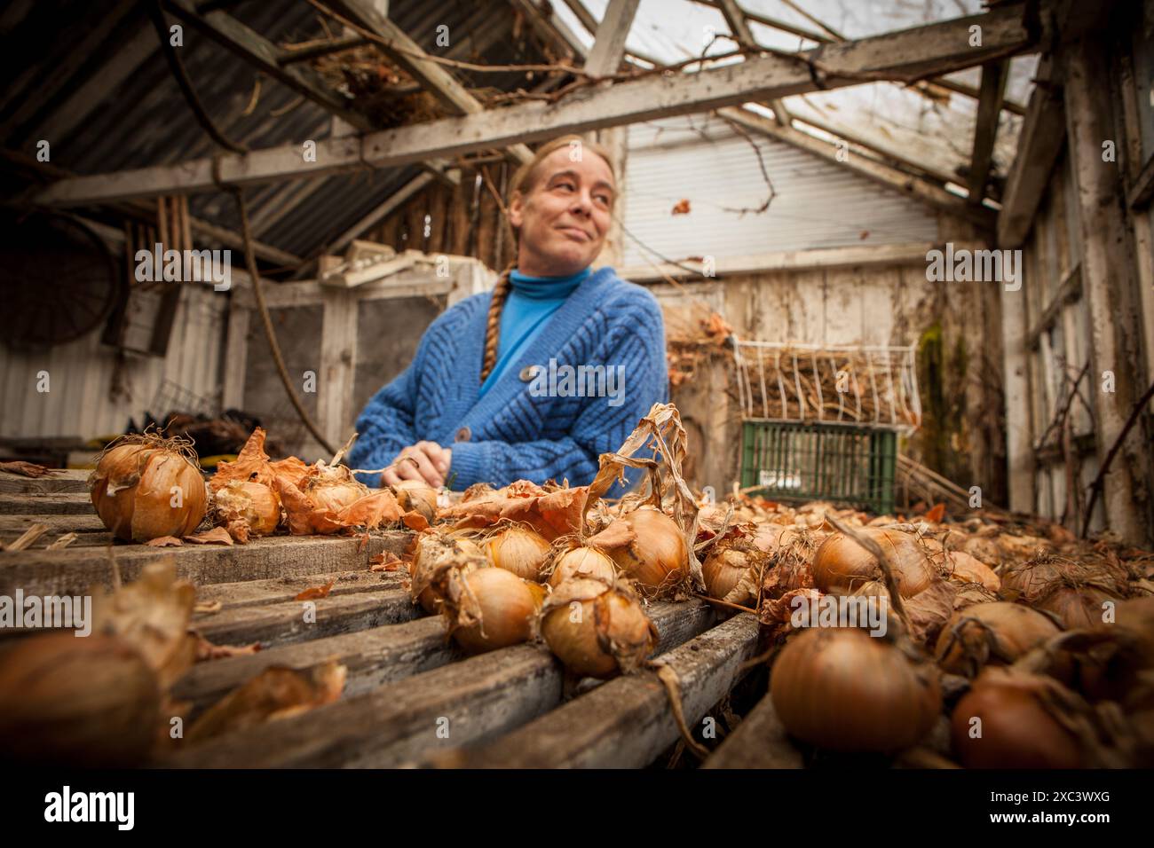 L'esperto di giardinaggio BOB FLOWERDEW a casa Foto Stock