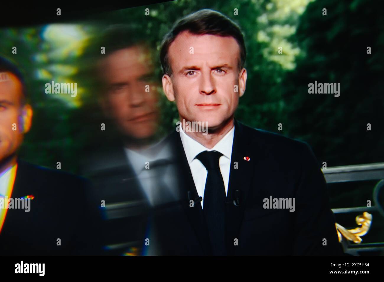 Clermont-Ferrand, Alvernia Rodano Alpes, Francia. 14 giugno 2024. Il 9 giugno, dopo i risultati delle elezioni parlamentari europee, il presidente francese Emmanuel Macron si rivolge ai francesi in televisione, durante le quali annuncia lo scioglimento dell'assemblea nazionale, chiedendo nuove elezioni parlamentari in Francia. (Credit Image: © Adrien Fillon/ZUMA Press Wire) SOLO PER USO EDITORIALE! Non per USO commerciale! Foto Stock