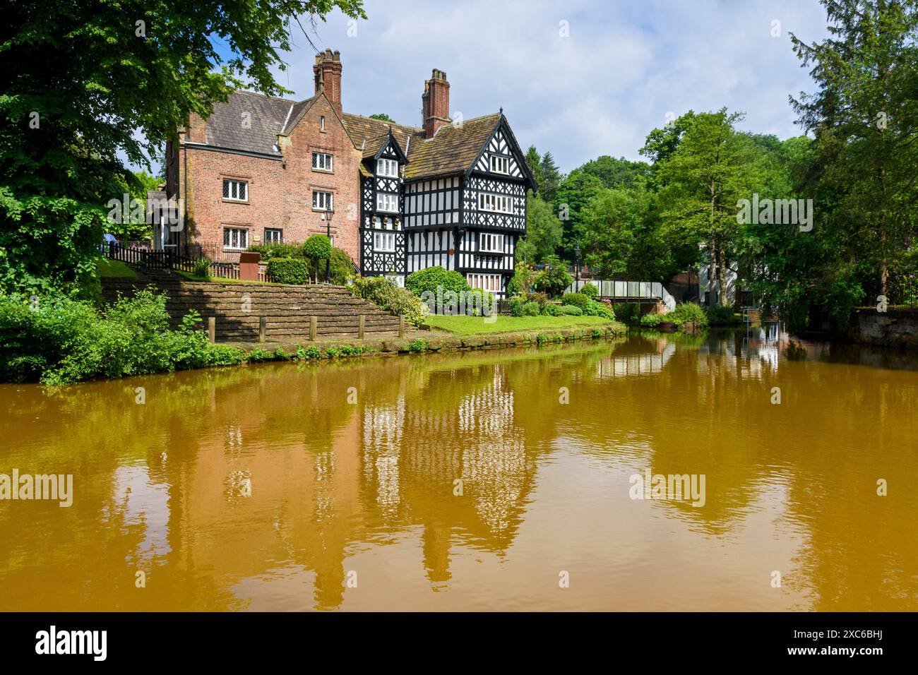 Worsley Packet House sul Bridgewater Canal a Worsley, Salford, Greater Manchester, Inghilterra, Regno Unito Foto Stock