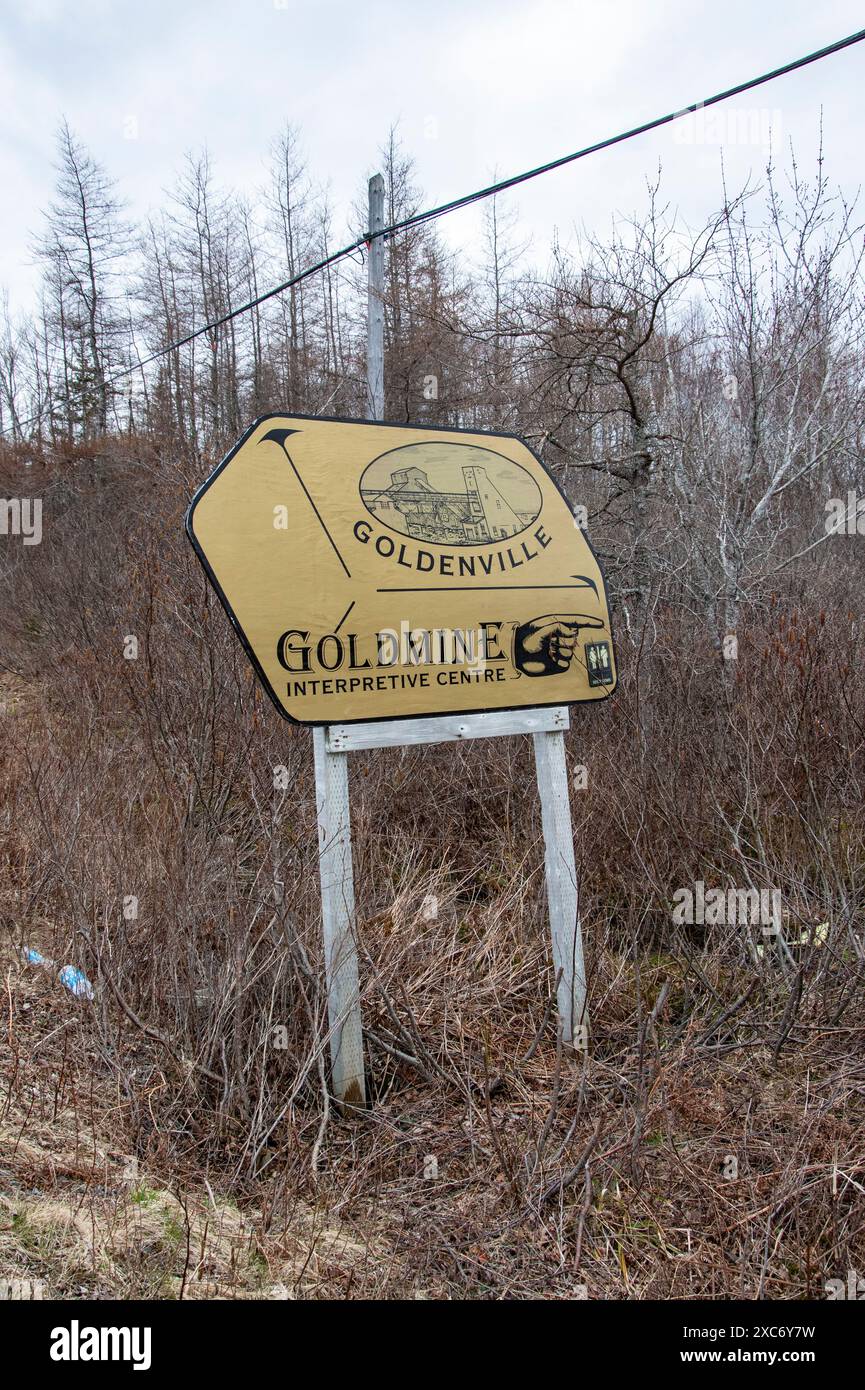 Il cartello del centro interpretativo delle miniere d'oro di Goldenville a Goldenville, nuova Scozia, Canada Foto Stock