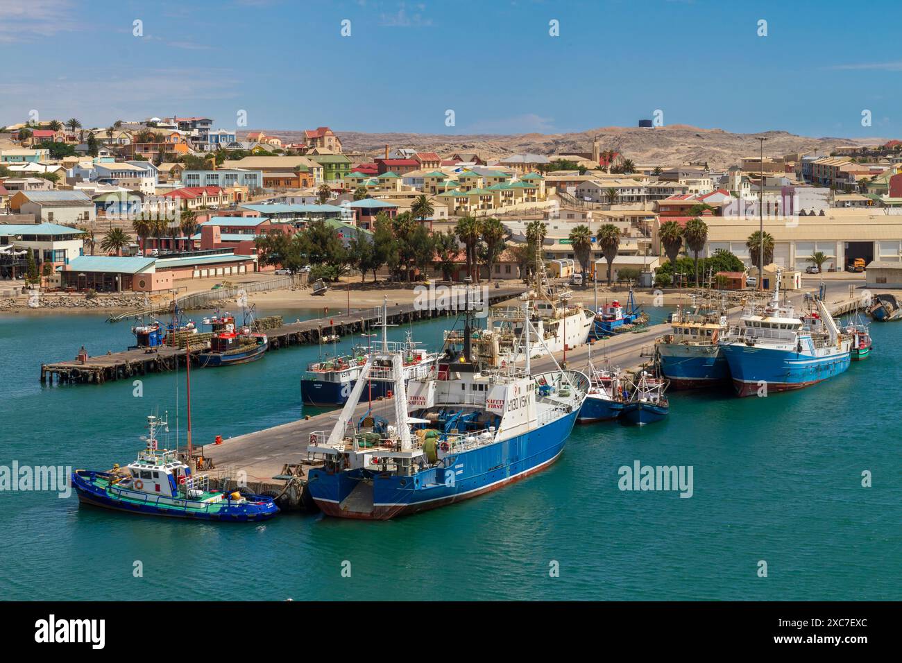 Vista aerea delle barche del porto di Lüderitz Foto Stock