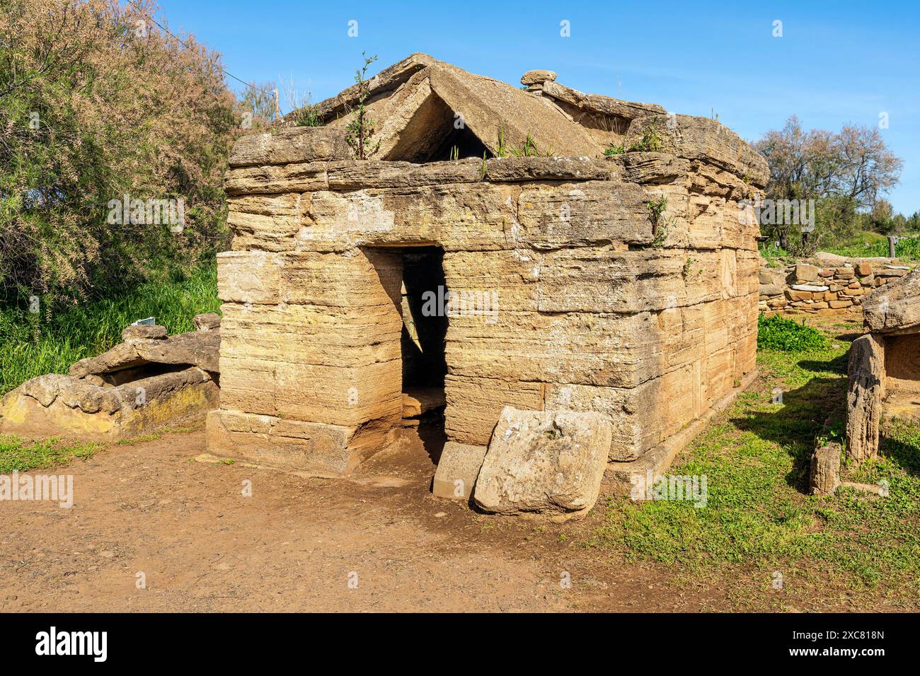 Tomba etrusca nella Necropoli di San Cerbone, Parco Archeologico di Baratti e Populonia, Golfo di Baratti, provincia di Livorno, Toscana, Italia Foto Stock