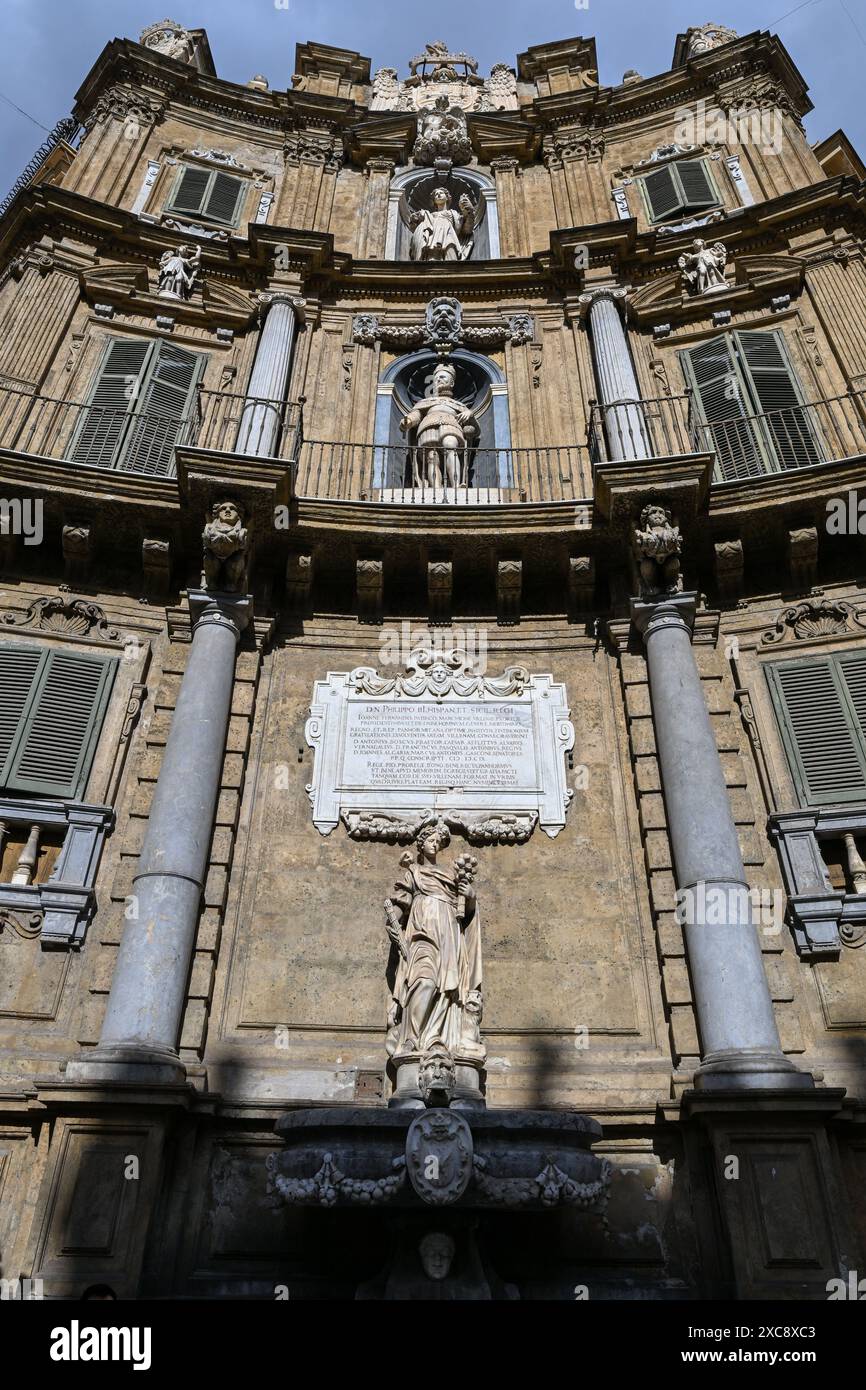 Piazza Sicilia Villena, quattro Canti a Palermo, Italia. Foto Stock