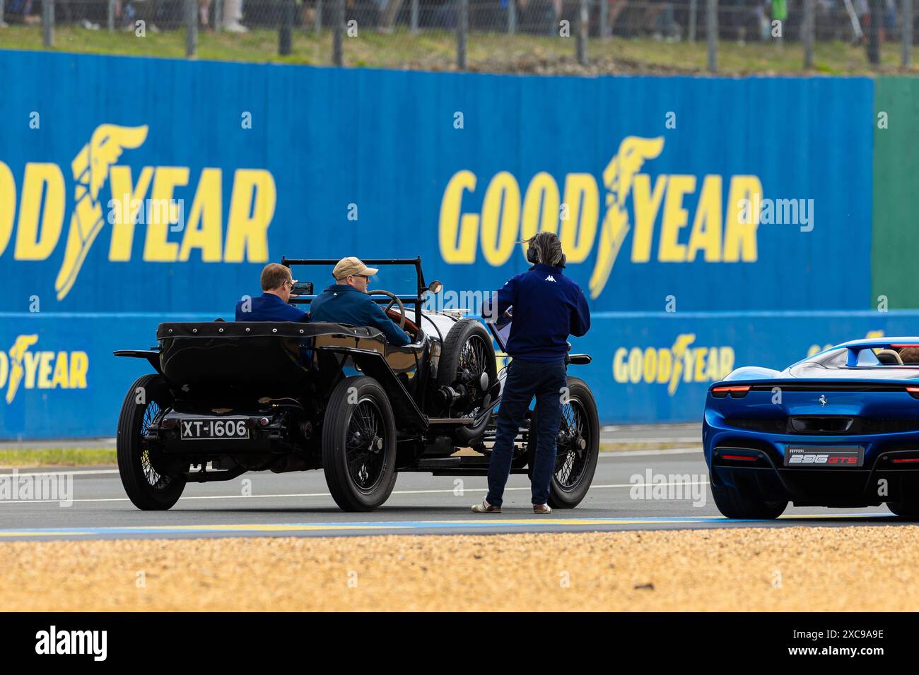 1924 Bentley durante la pre-gara della 24 ore di le Mans 2024, 4° round del Campionato Mondiale Endurance FIA 2024, sul circuito des 24 Heures du Mans, il 15 giugno 2024 a le Mans, Francia - Photo Javier Jimenez / DPPI Foto Stock