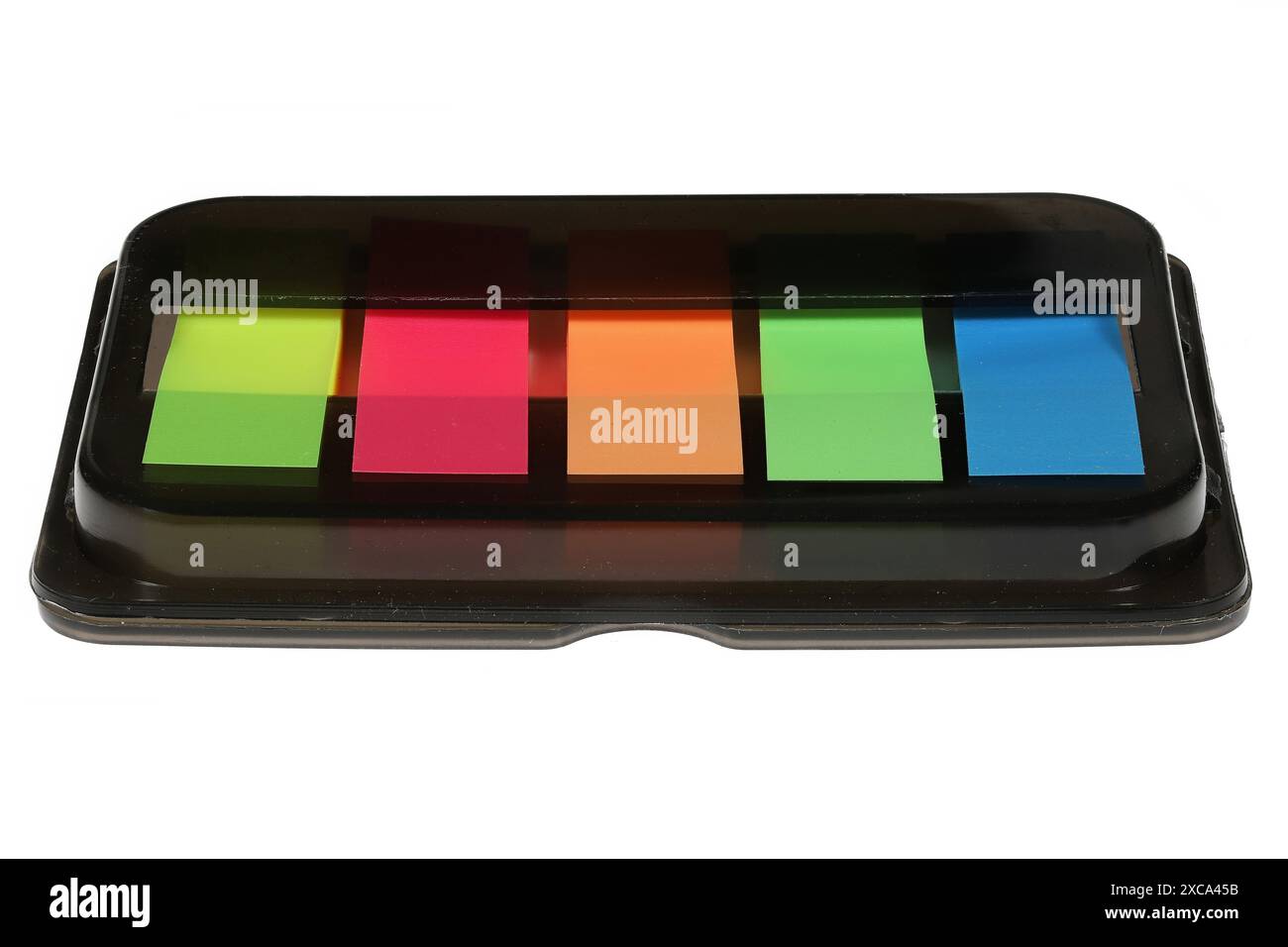 linguette indice in dispenser isolate su sfondo bianco Foto Stock