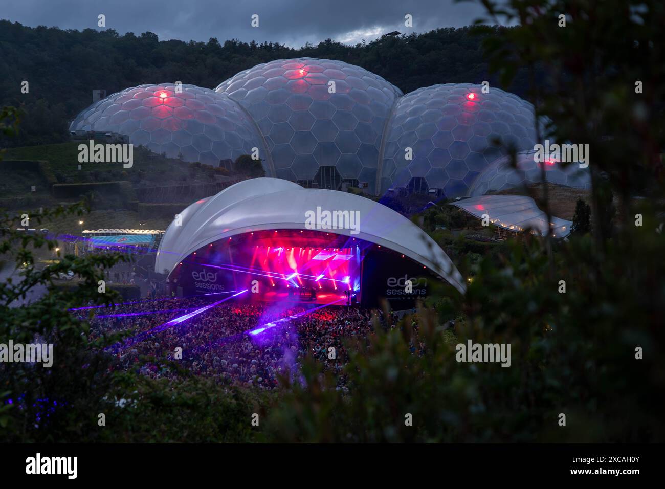 Bodelva, Cornovaglia, Regno Unito. Sabato 15 giugno 2024 Fatboy Slim musicista inglese, DJ e produttore discografico si esibiscono all'Eden Project © Jason Richardson / Alamy Live News Foto Stock