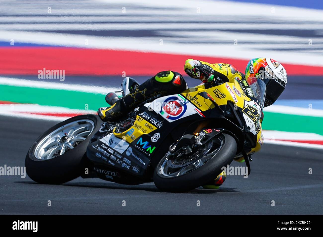 Misano Adriatico, Italia. 15 giugno 2024. Andrea Iannone del Team Goeleven con Ducati Panigale V4R visto in azione durante il FIM SBK Superbike World Championship Pirelli Emilia-Romagna Round - gara 1 al Misano World Circuit di Misano Adriatico. (Foto di Fabrizio Carabelli/SOPA Images/Sipa USA) credito: SIPA USA/Alamy Live News Foto Stock