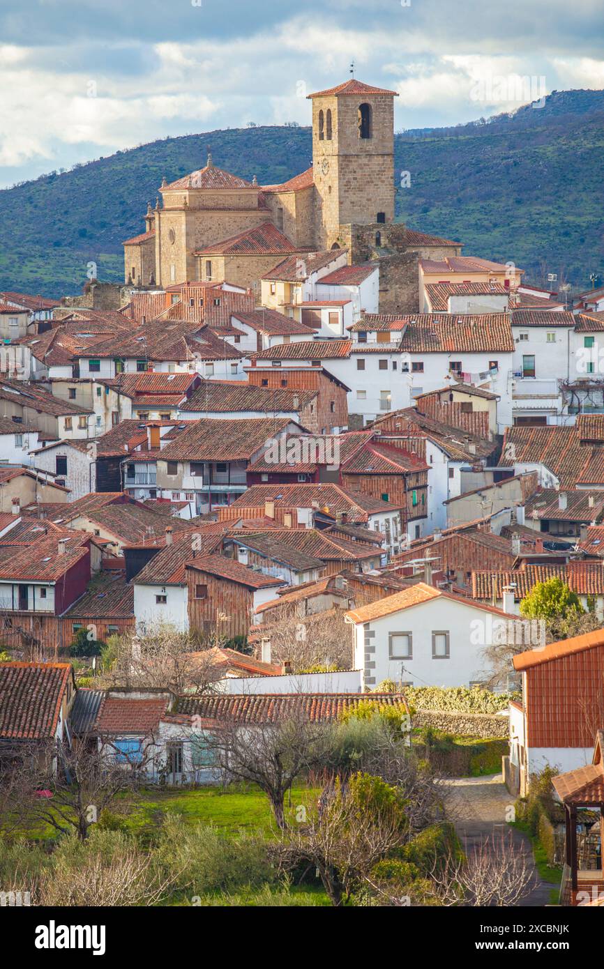 Villaggio di Hervas visto dal lato nord, villaggio di Ambroz Valley. Caceres, Estremadura, Spagna Foto Stock