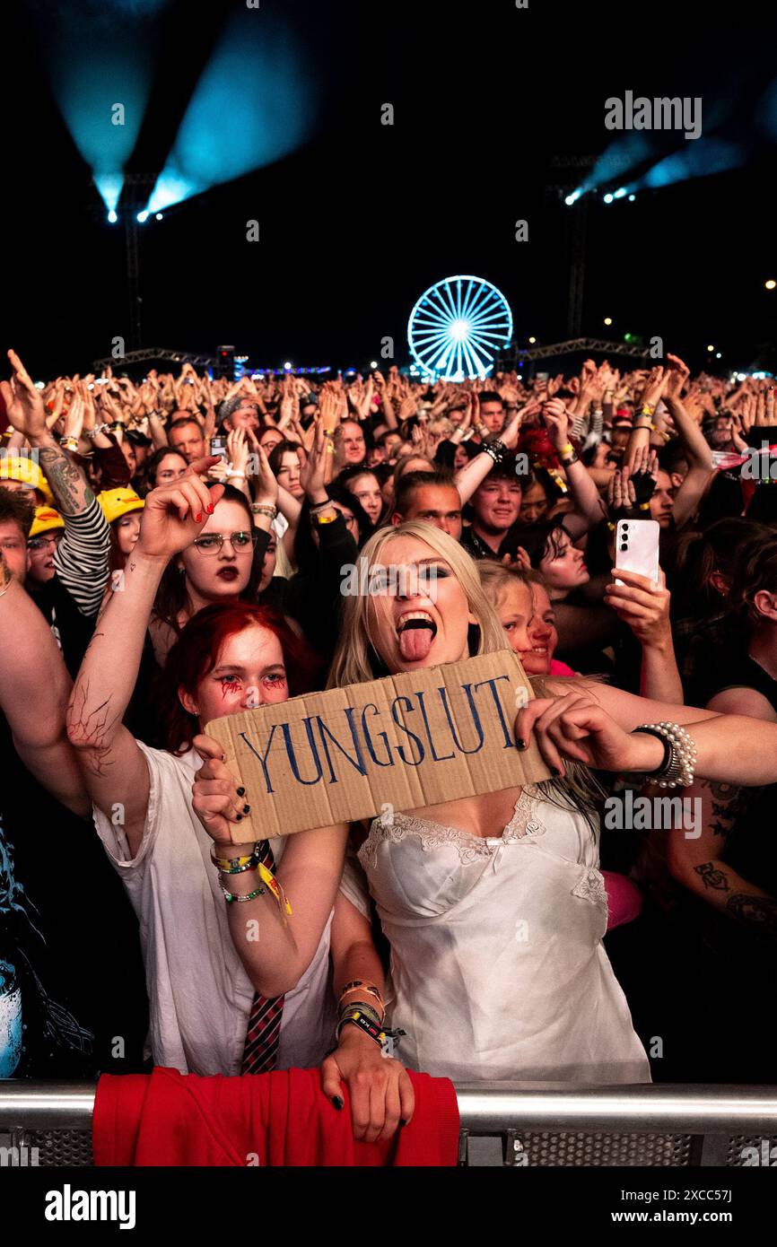 Hradec Kralove, Repubblica Ceca. 15 giugno 2024. Concerto del musicista britannico Yungblud durante il 29° festival musicale Rock for People, a Hradec Kralove, Repubblica Ceca, il 15 giugno 2024. Crediti: David Tanecek/CTK Photo/Alamy Live News Foto Stock