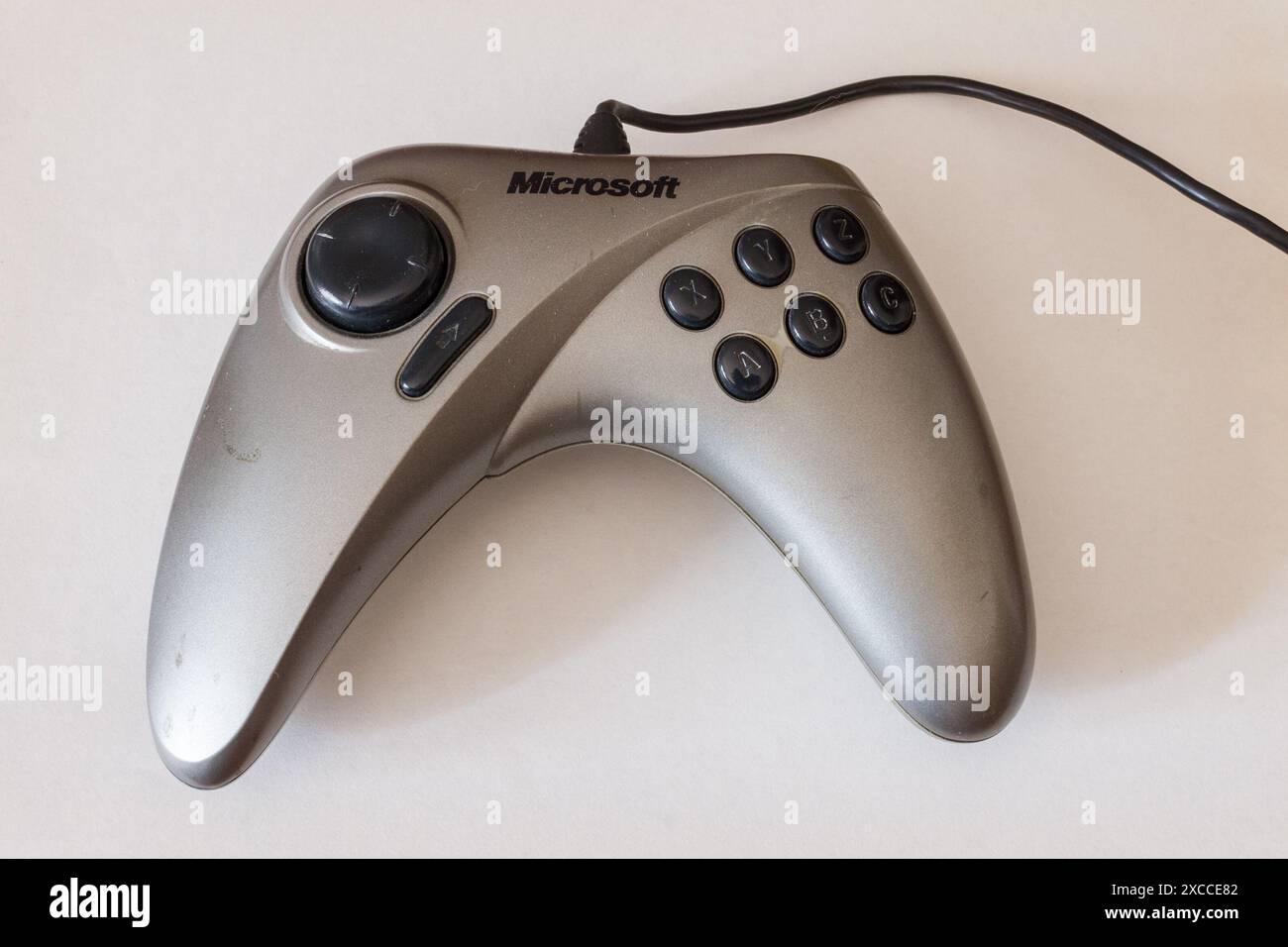 Controller joypad Microsoft Sidewinder per personal computer (PC). Foto Stock