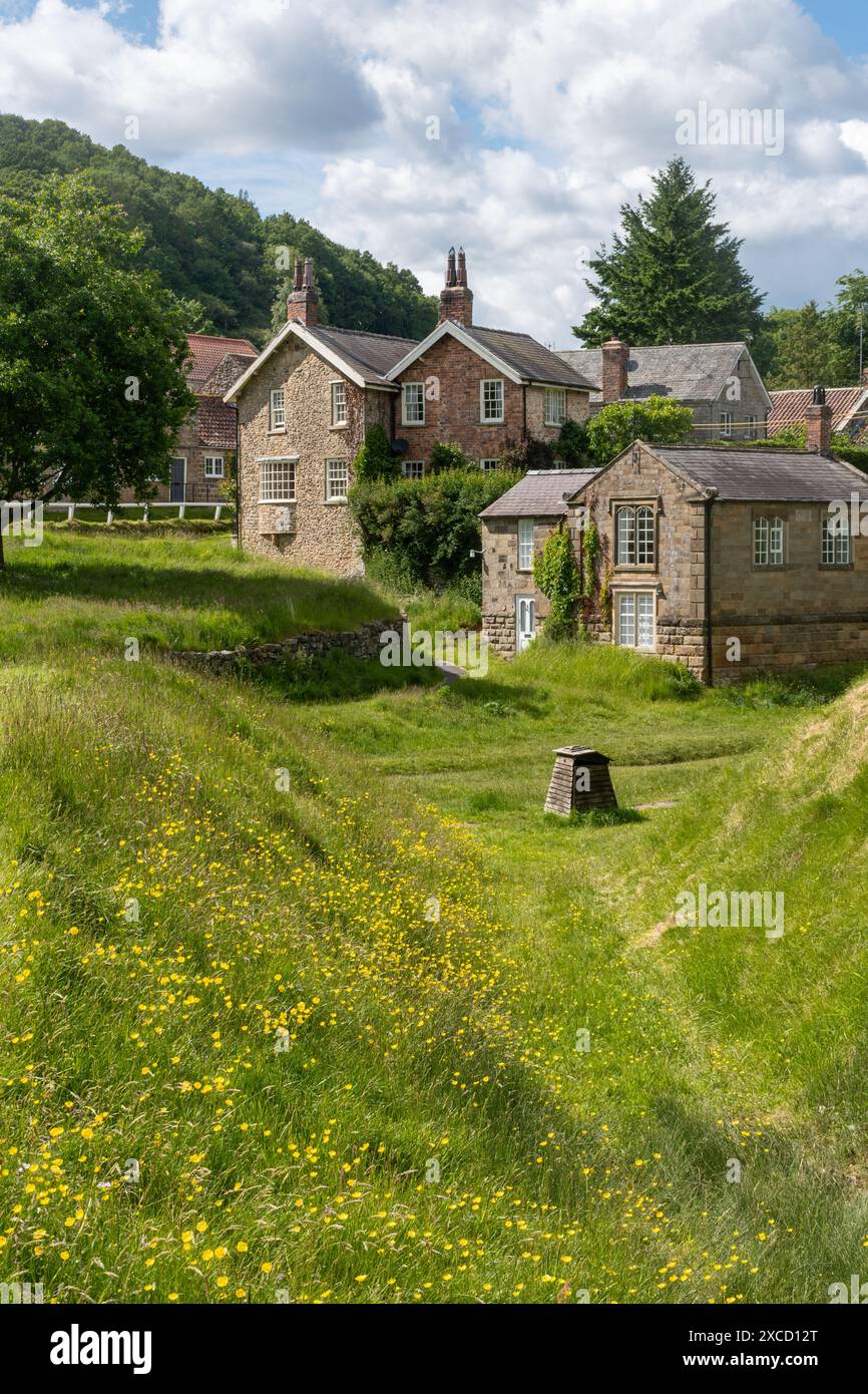 Hutton le Hole, un grazioso villaggio nel North York Moors National Park, North Yorkshire, Inghilterra, Regno Unito Foto Stock