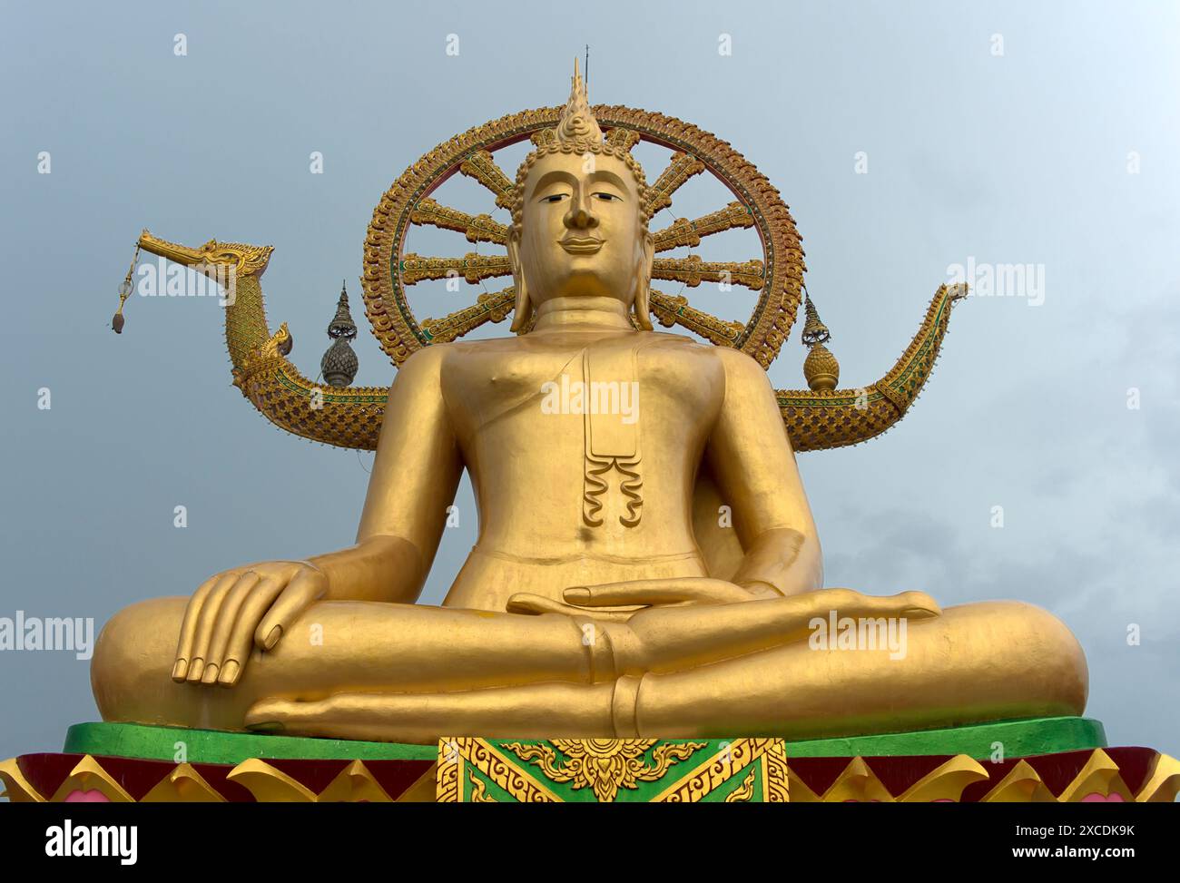 Ritratto del Buddha d'oro, Wat Phra Yai, il Tempio del grande Buddha, a Ko Phan, Koh Samui, Thailandia Foto Stock