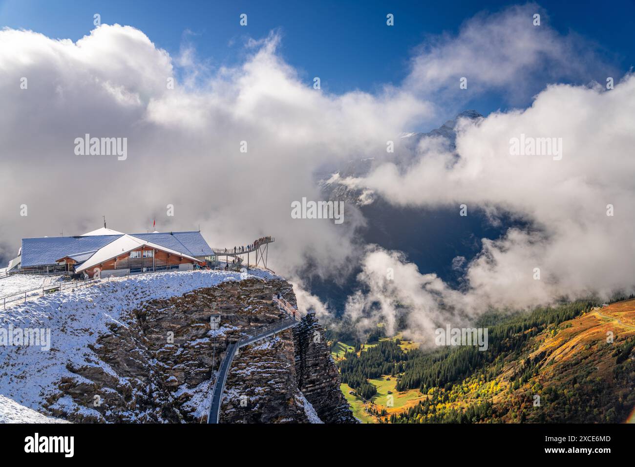 Prima Grindelwald, in Svizzera sulla scogliera, nella stagione autunnale. Foto Stock