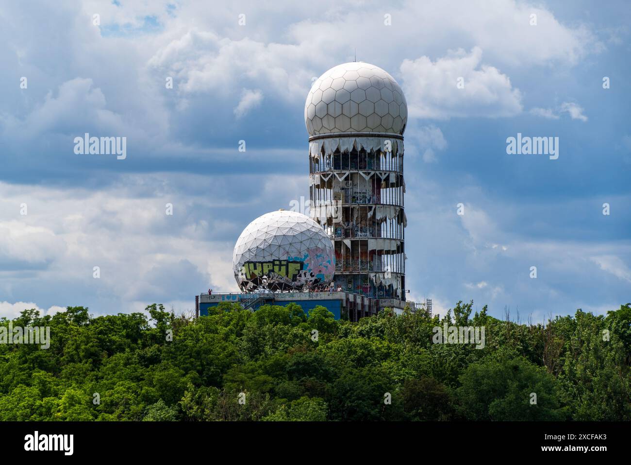 Vista dell'ex stazione di campo di Teufelsberg, Berlino - Grunewald. Foto Stock