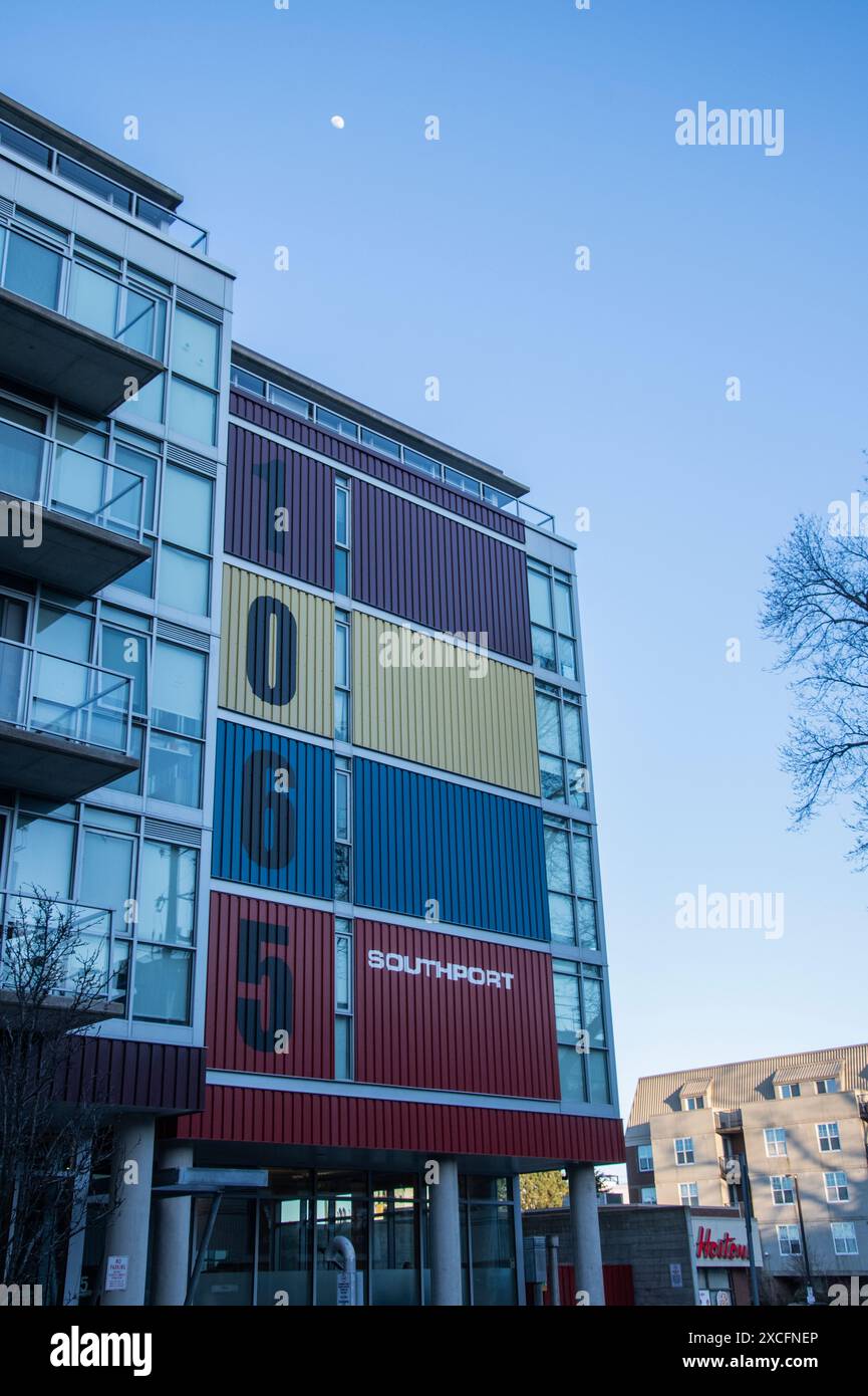 Edificio di appartamenti a Southport simile a container per spedizioni su Barrington Street a Halifax, nuova Scozia, Canada Foto Stock
