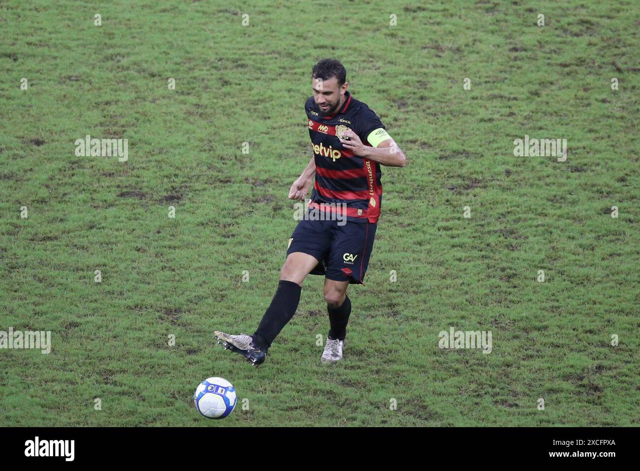 PE - RECIFE - 06/16/2024 - BRASILEIRO B 2024, SPORT x MIRASSOL - Throw during the match between Sport and Mirassol at Arena de Pernambuco for the Brazilian Series B 2024 championship. Photo: Marlon Costa/AGIF (via AP) Foto Stock
