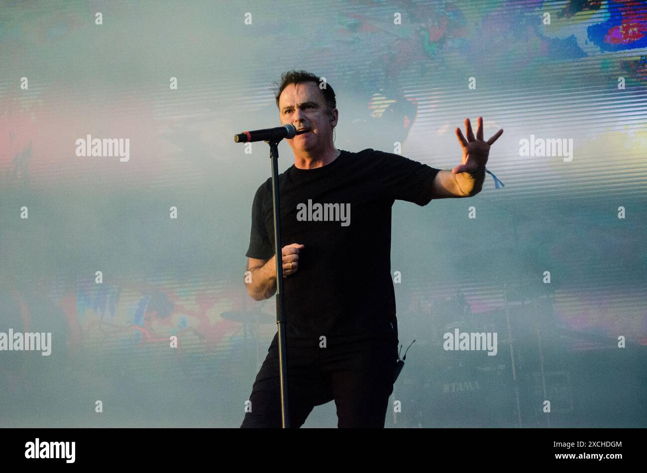 Hansi Kürsch dei Blind Guardian che si esibiscono al Release Athens Festival in Plateia Nerou / Grecia, giugno 2024 Foto Stock