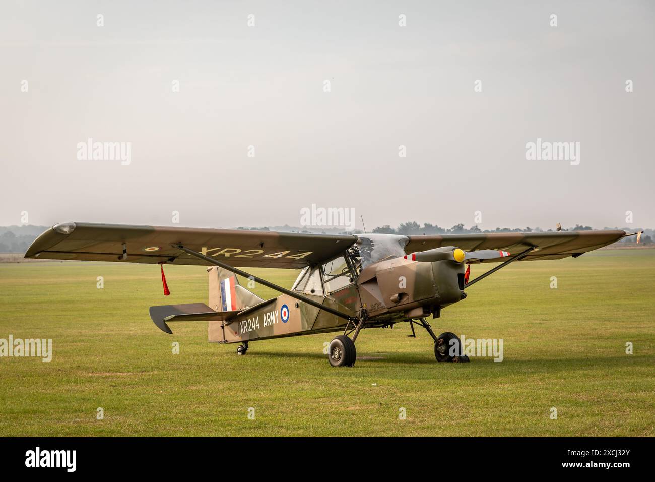 Auster AOP Mk9 "XR244", Duxford Airfield, Cambridgeshire, Regno Unito Foto Stock