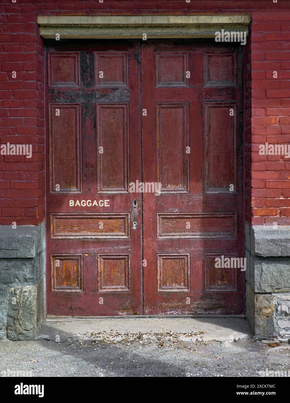 Vecchia porta di legno, Quebec, Canada Foto Stock