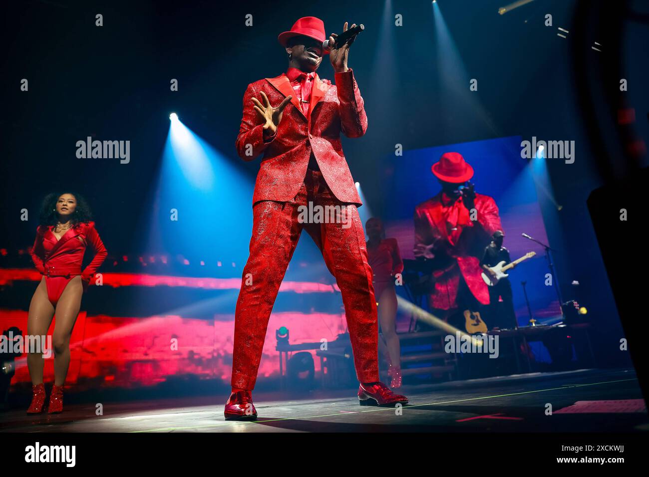 17.06.2024, Düsseldorf, Mitsubishi Electric HALLE, Sänger ne-YO Shaffer Chimere Smith performt bei seinem Konzert - Champagne and Roses Tour NRW Deutschland *** 17 06 2024, Düsseldorf, Mitsubishi Electric HALLE, cantante ne YO Shaffer Chimere Smith si esibisce al suo concerto Champagne and Roses Tour NRW Germania Foto Stock