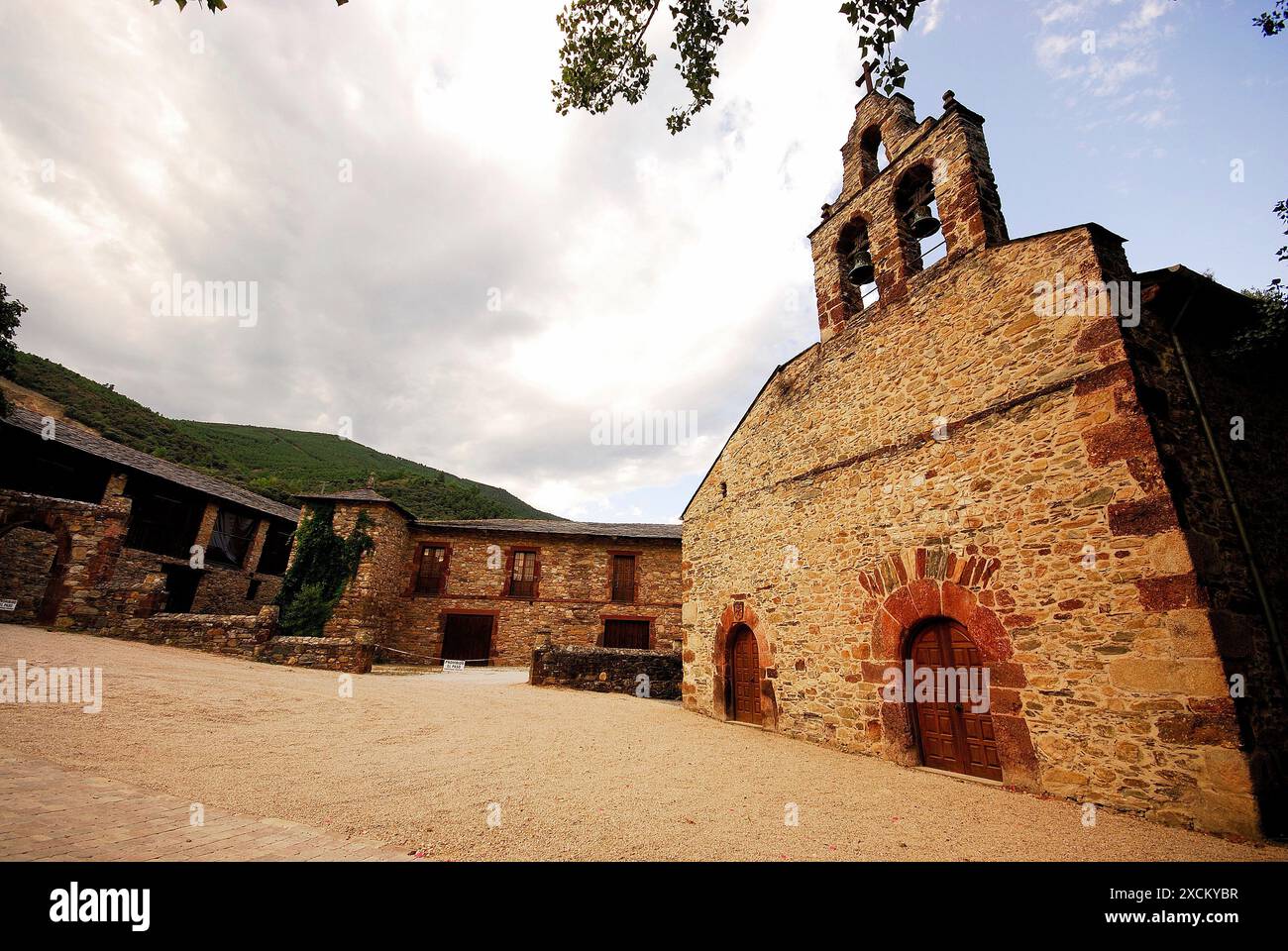 Monastero di San Miguel di Xagoaza, o Barco de Valdeorras, Ourense, Spagna Foto Stock