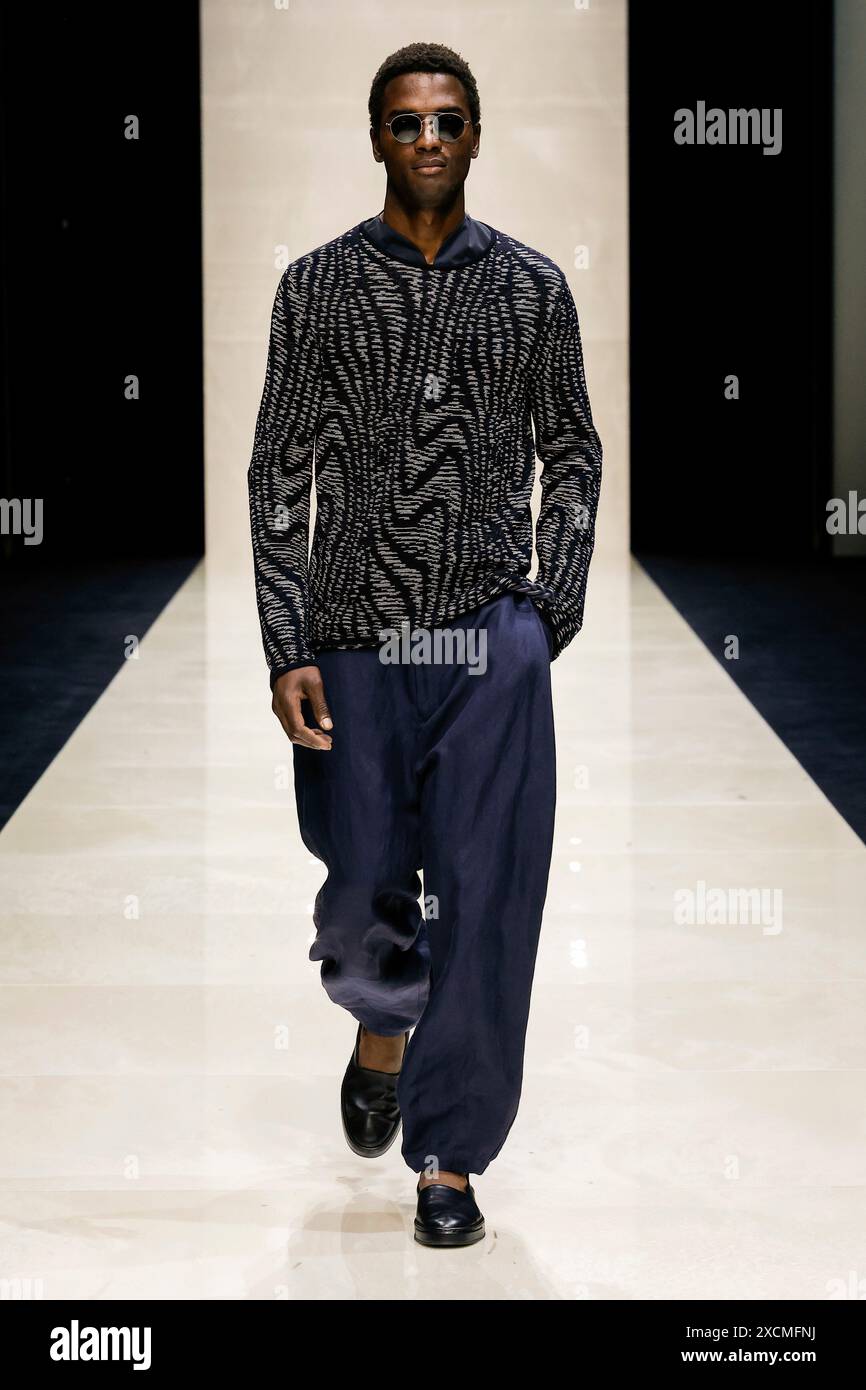 Giorgio armani menswear ready wear immagini e fotografie stock ad alta risoluzione Alamy