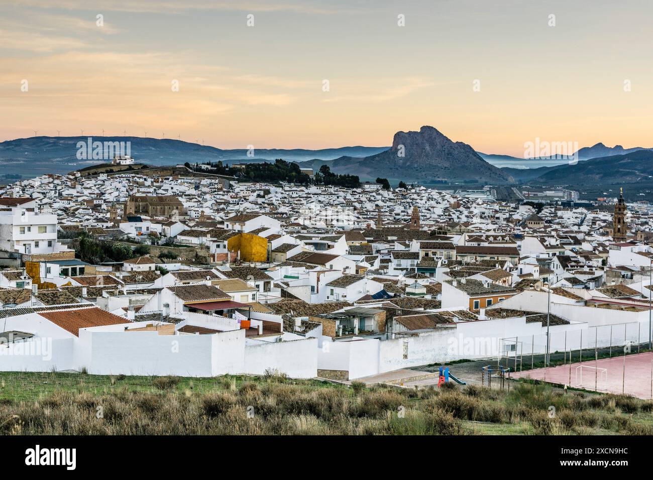 castello Alcazaba e vista del villaggio, Antequera, XIV secolo, Antequera, Spagna Foto Stock