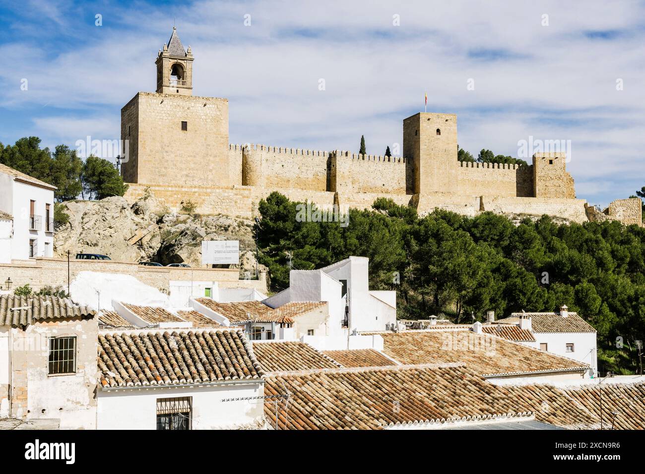 castello Alcazaba e vista del villaggio, Antequera, XIV secolo, Antequera, Spagna Foto Stock