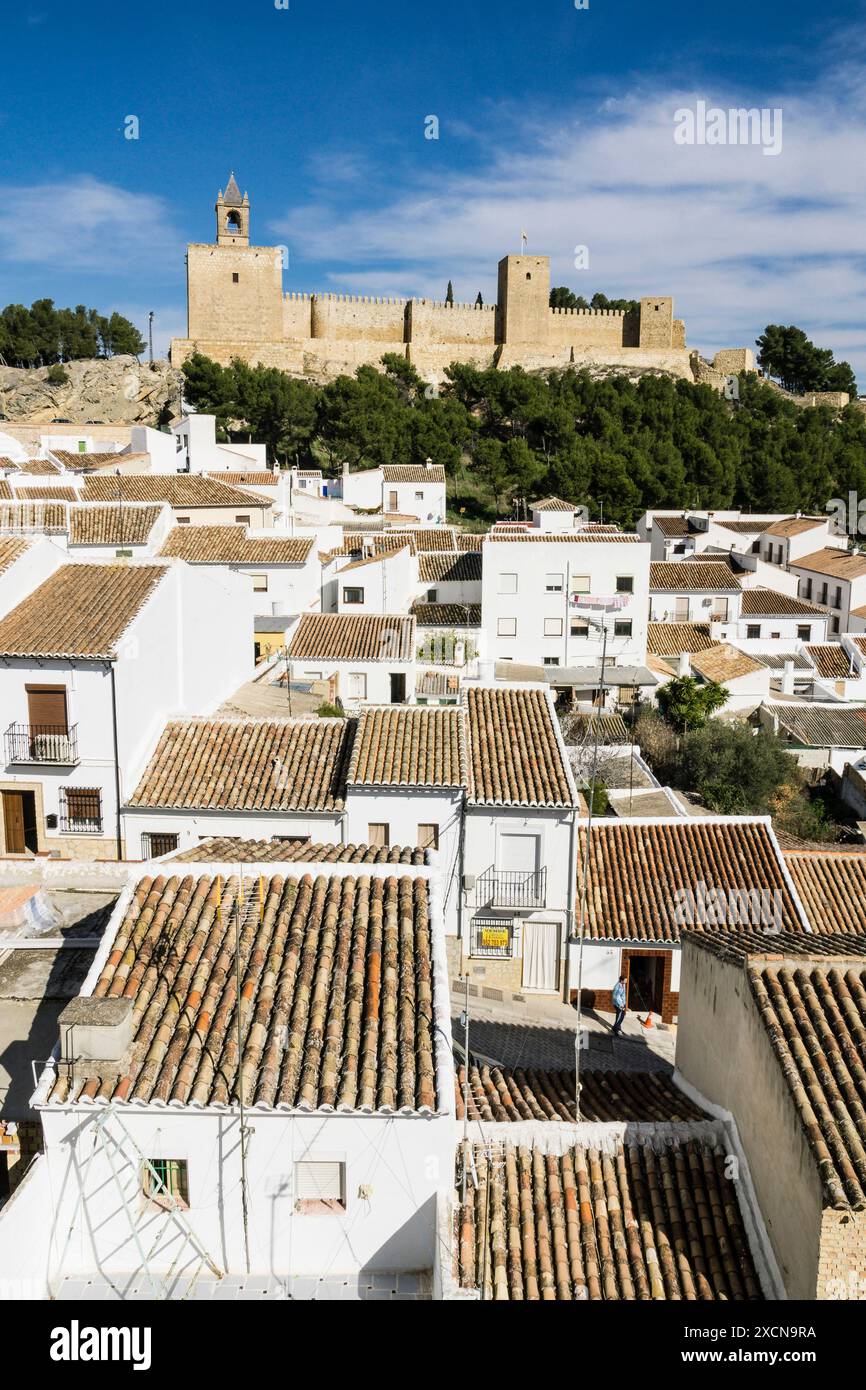 castello Alcazaba e vista del villaggio, Antequera, XIV secolo, Antequera, Spagna Foto Stock