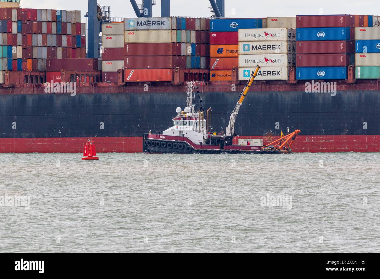 Rimorchiare Elisa in servizio operativo al porto di Felixstowe Suffolk. Foto Stock