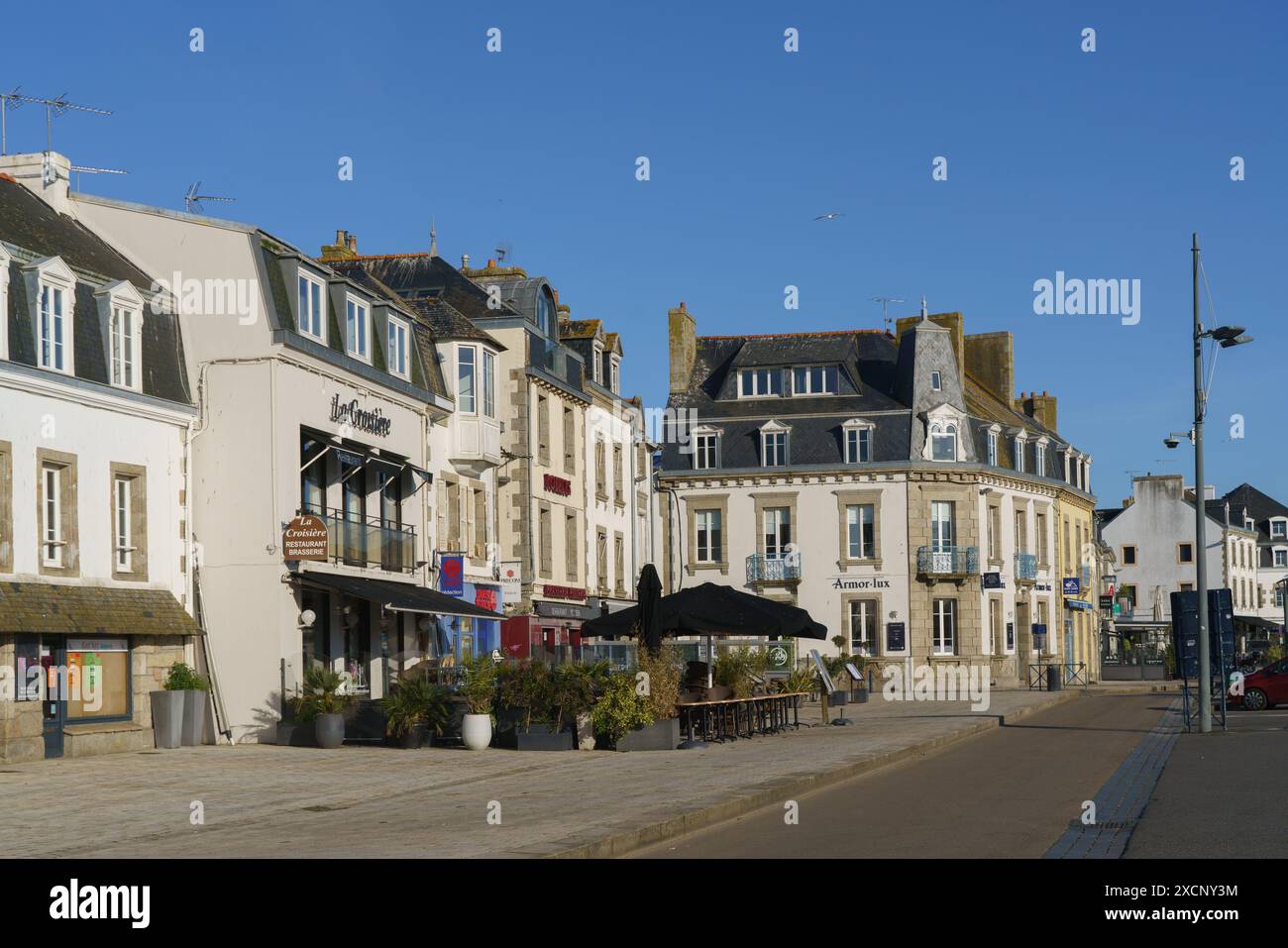 Francia, regione della Bretagna, parte meridionale del dipartimento Finistère, Concarneau, avenue du Docteur Pierre Nicolas, Foto Stock