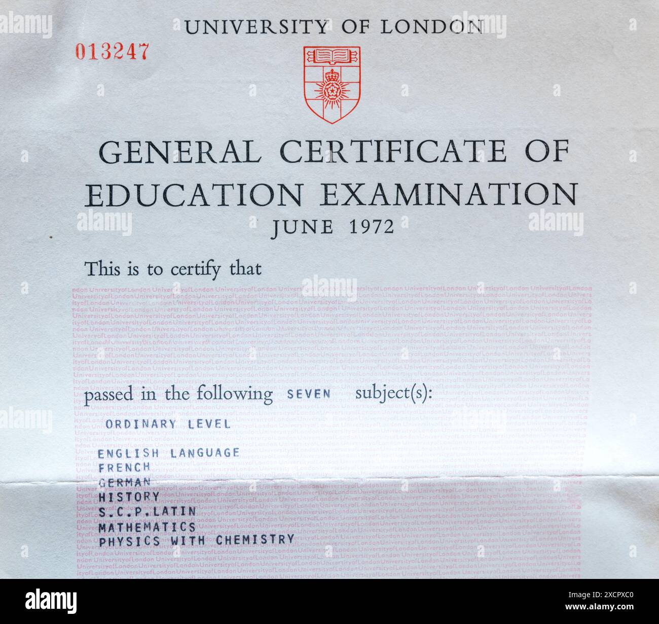 O certificazione di esame di livello per l'assegnazione di pass in inglese, francese, tedesco, materie di storia, latino, matematica e scienze, Università di Londra, Regno Unito Foto Stock